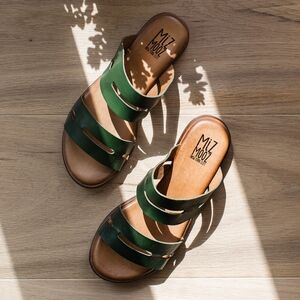 Miz Mooz Green Leather Sandals Size 38 US 7.5 - 8 Double Strap Slip On
